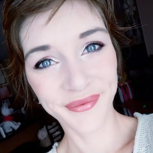 Meet your Posher, Denielle